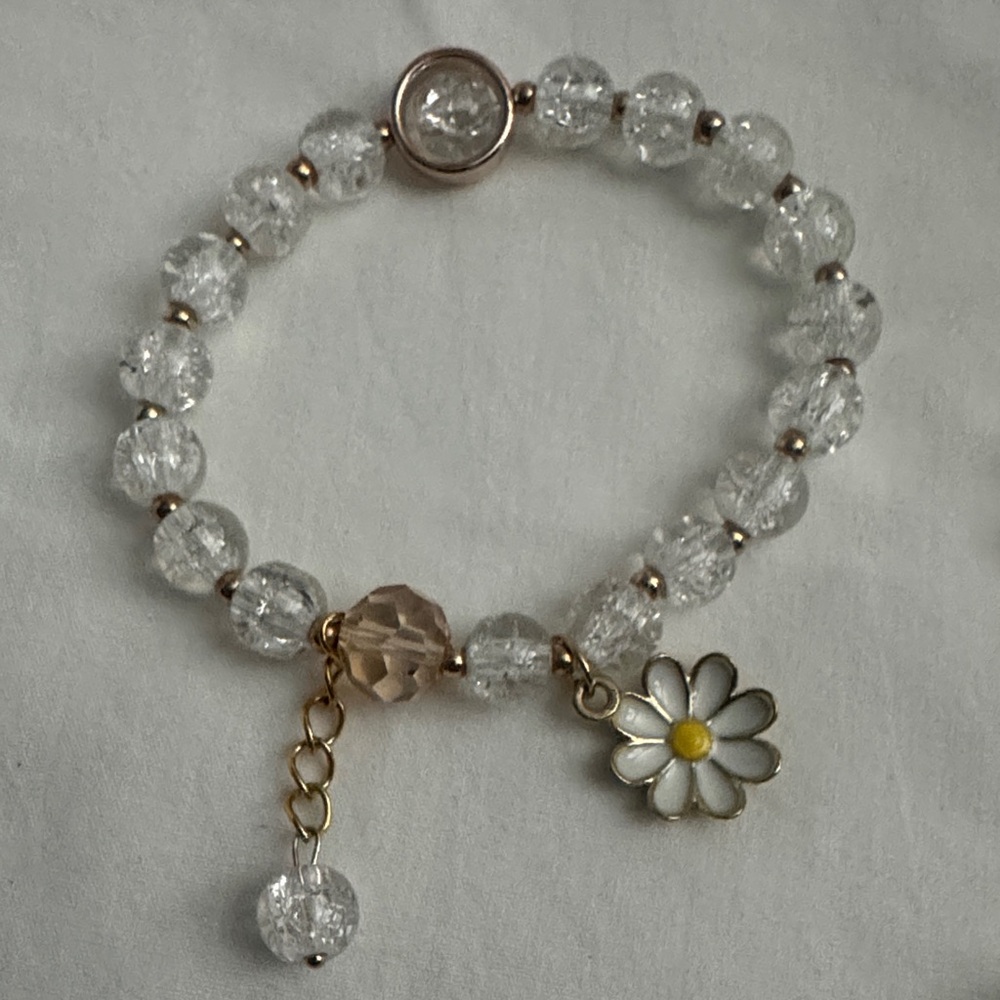 Fashion Clear Beaded Bracelet with Daisy Charm X 2 NIP - Picture 3 of 4